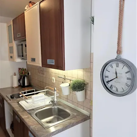 Nives Apartamento Supetar