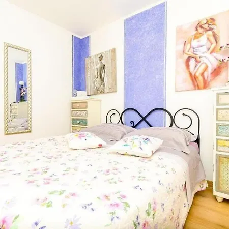 Nives Apartment