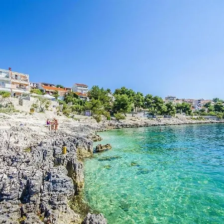Apartment Nives Trogir