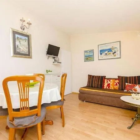 Nives Apartment *